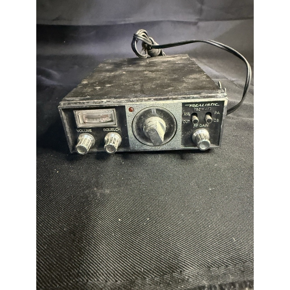 vintage Realistic TRC-452 40-channel Citizens Band (CB) radio - Untested